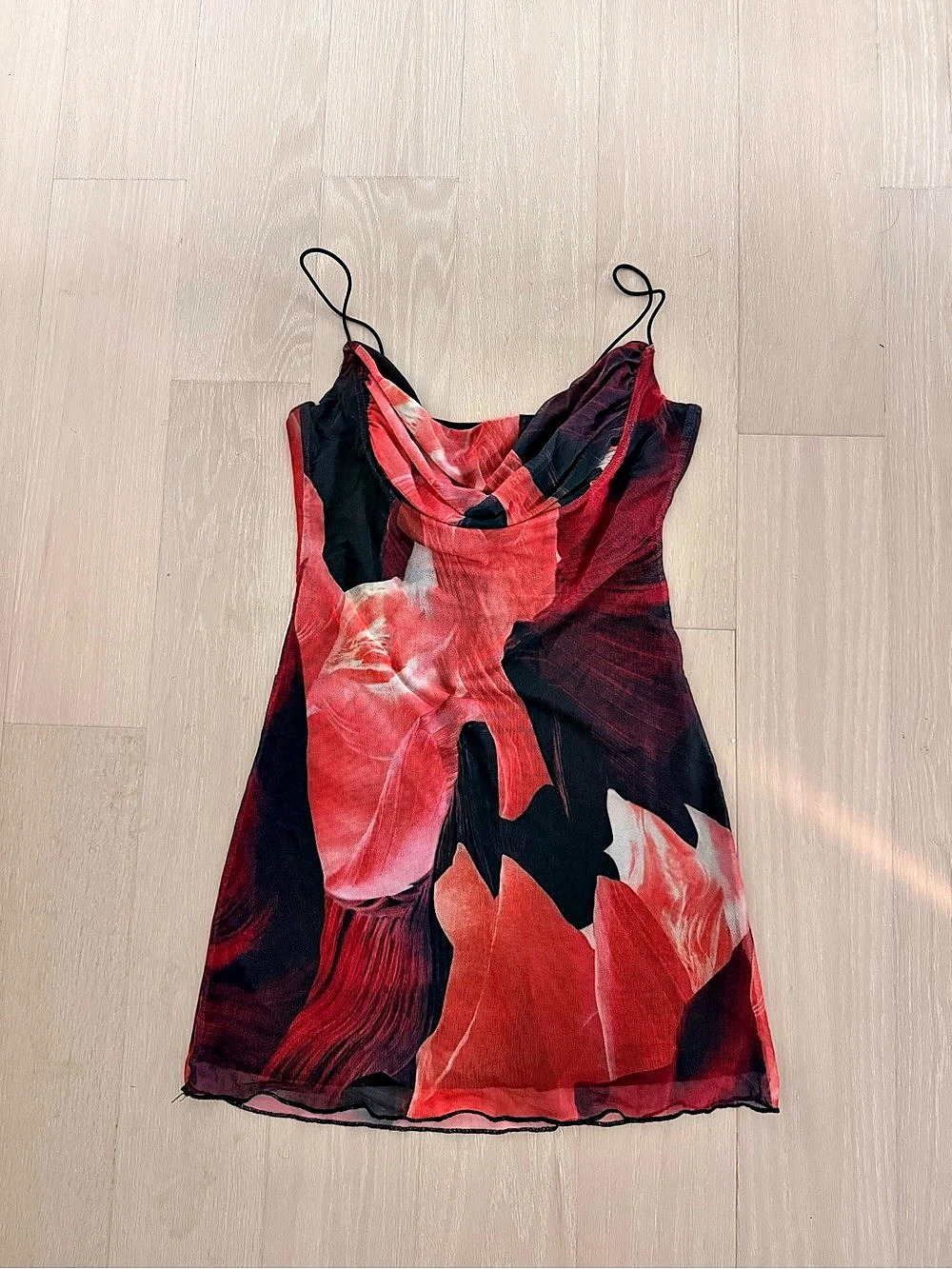 Princess Abstract Red & Black Camisole Size Medium